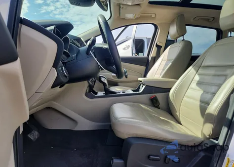 2019 Ford Escape Titanium z USA, uszkodzony, nr VIN 1FMCU0J99KUA26652